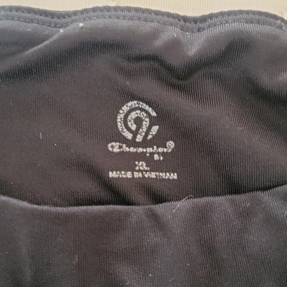 Chamion Women's Shorts XL - Picture 4 of 4